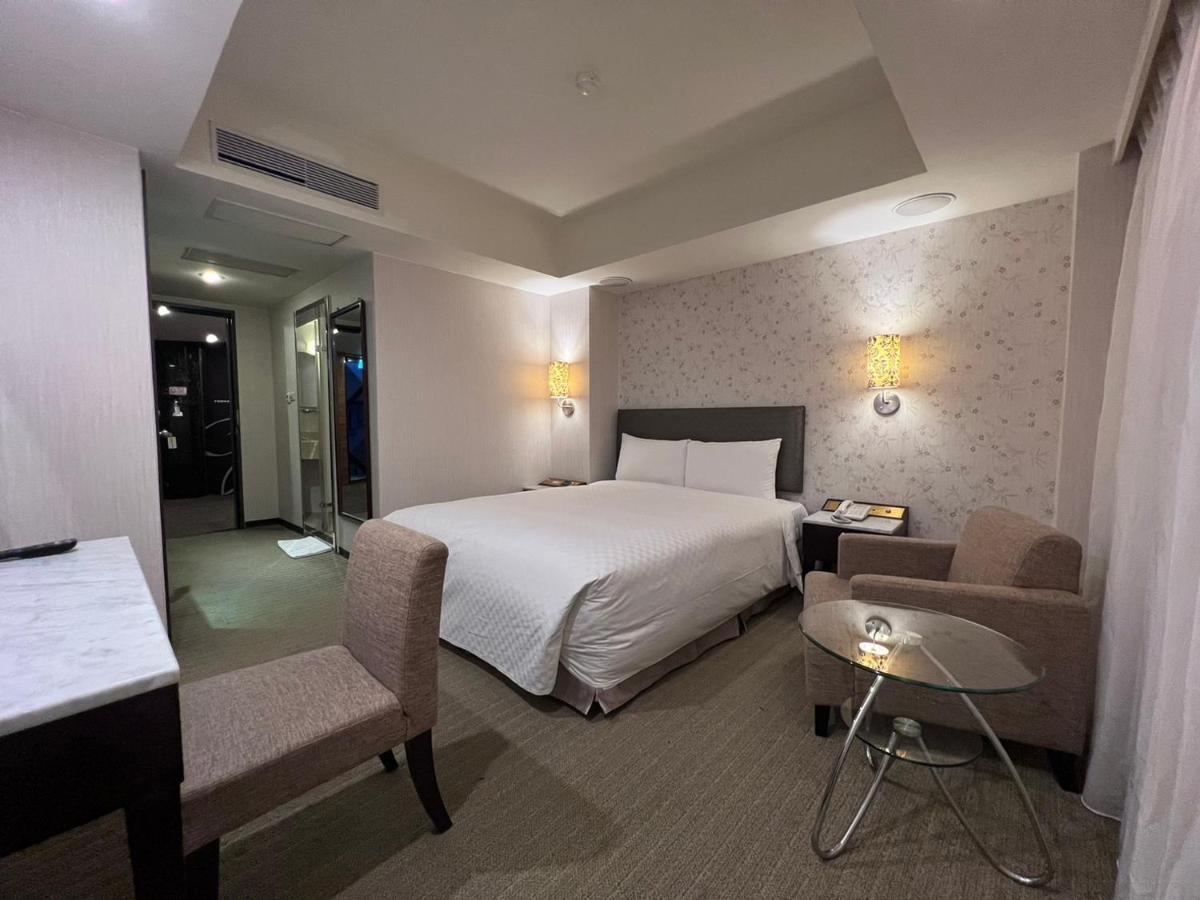 Forward Suites Ⅰ Taipeh Exterior foto