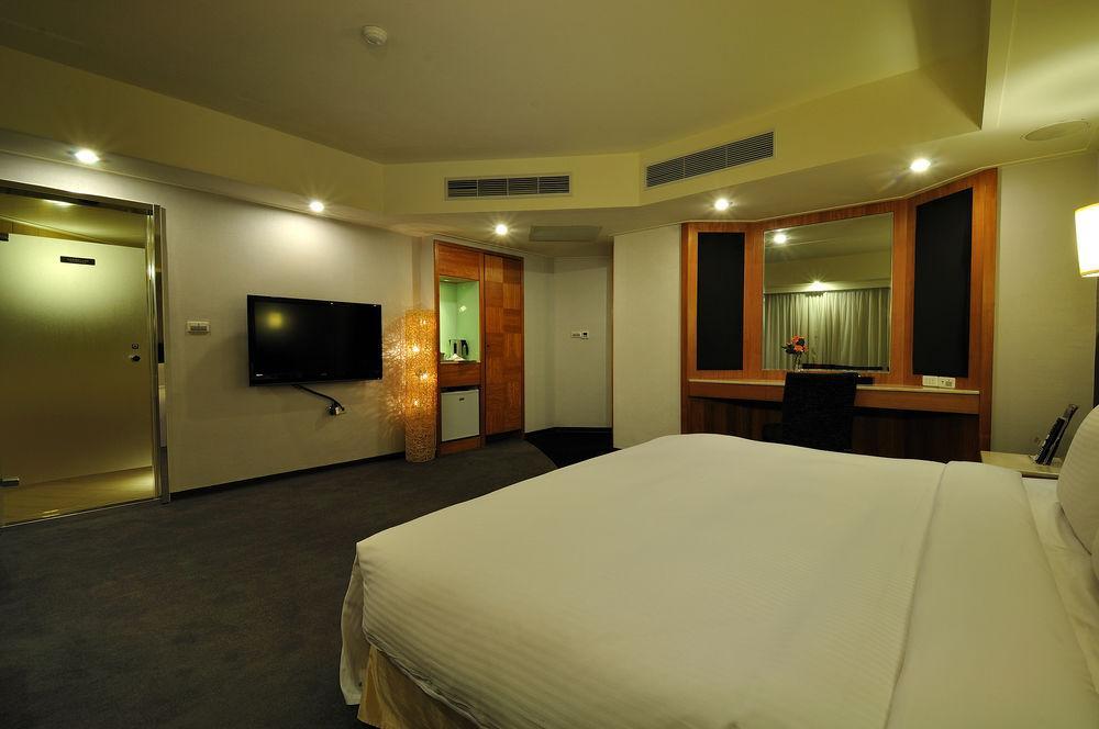 Forward Suites Ⅰ Taipeh Exterior foto