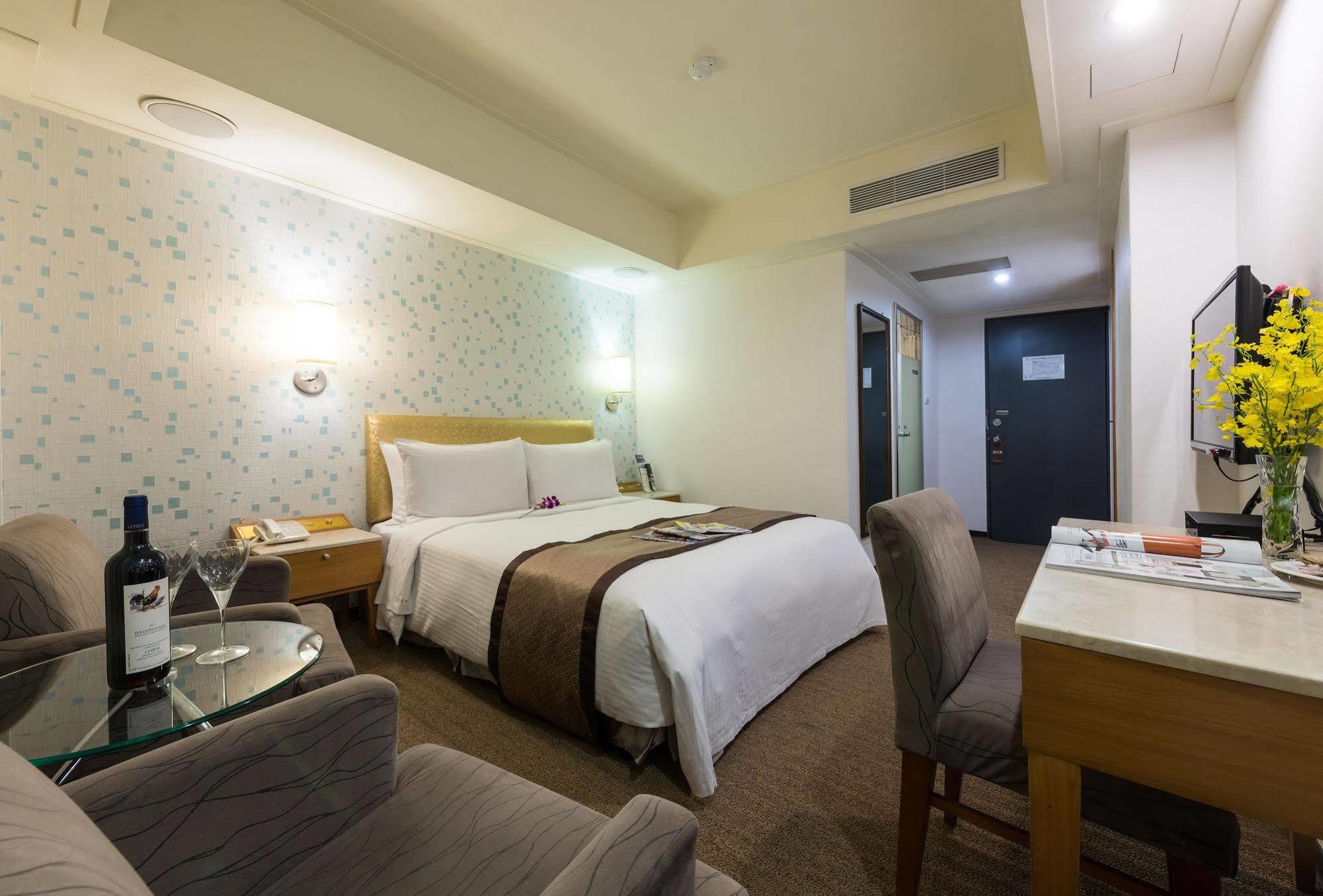 Forward Suites Ⅰ Taipeh Exterior foto