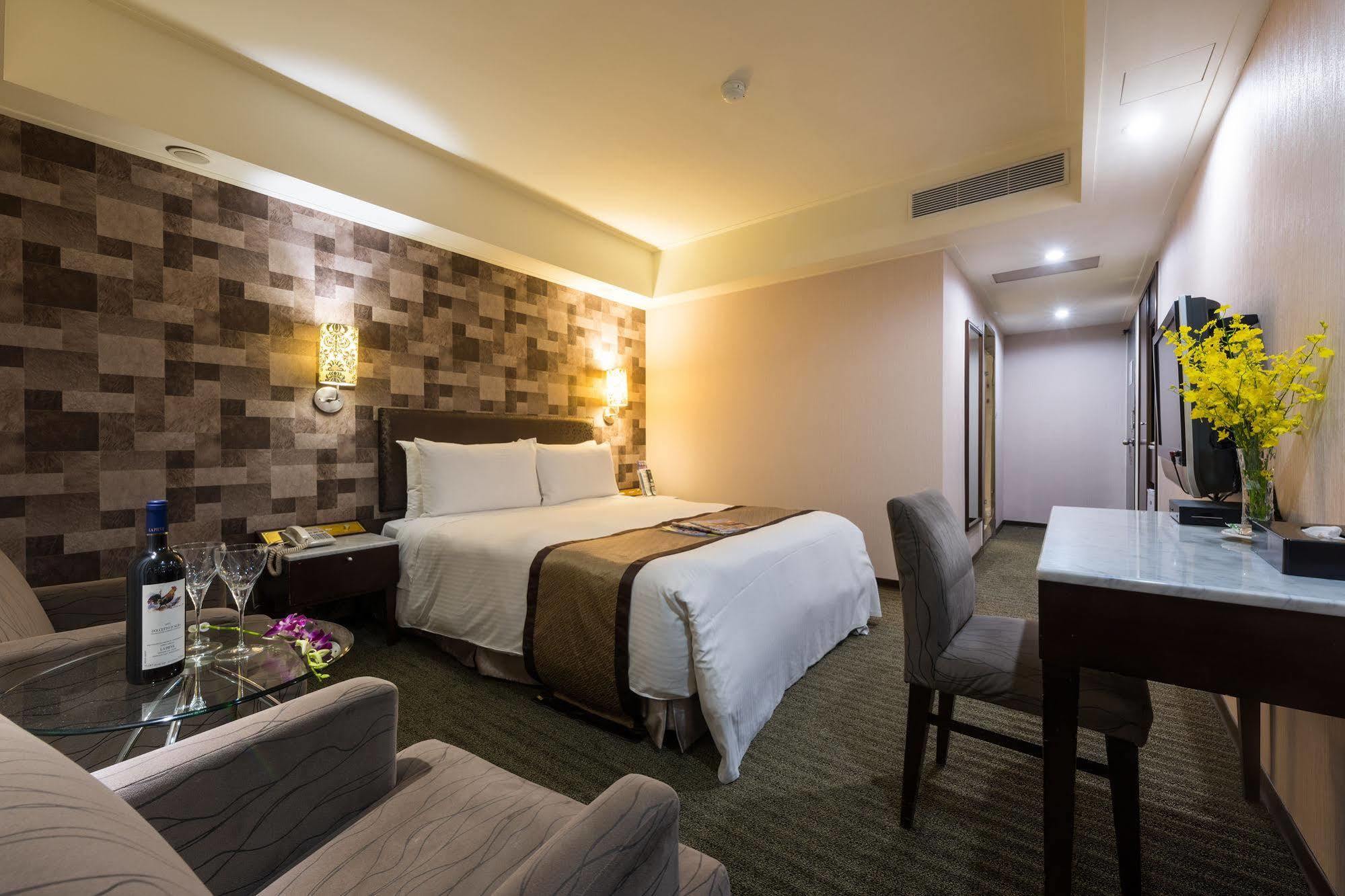 Forward Suites Ⅰ Taipeh Exterior foto