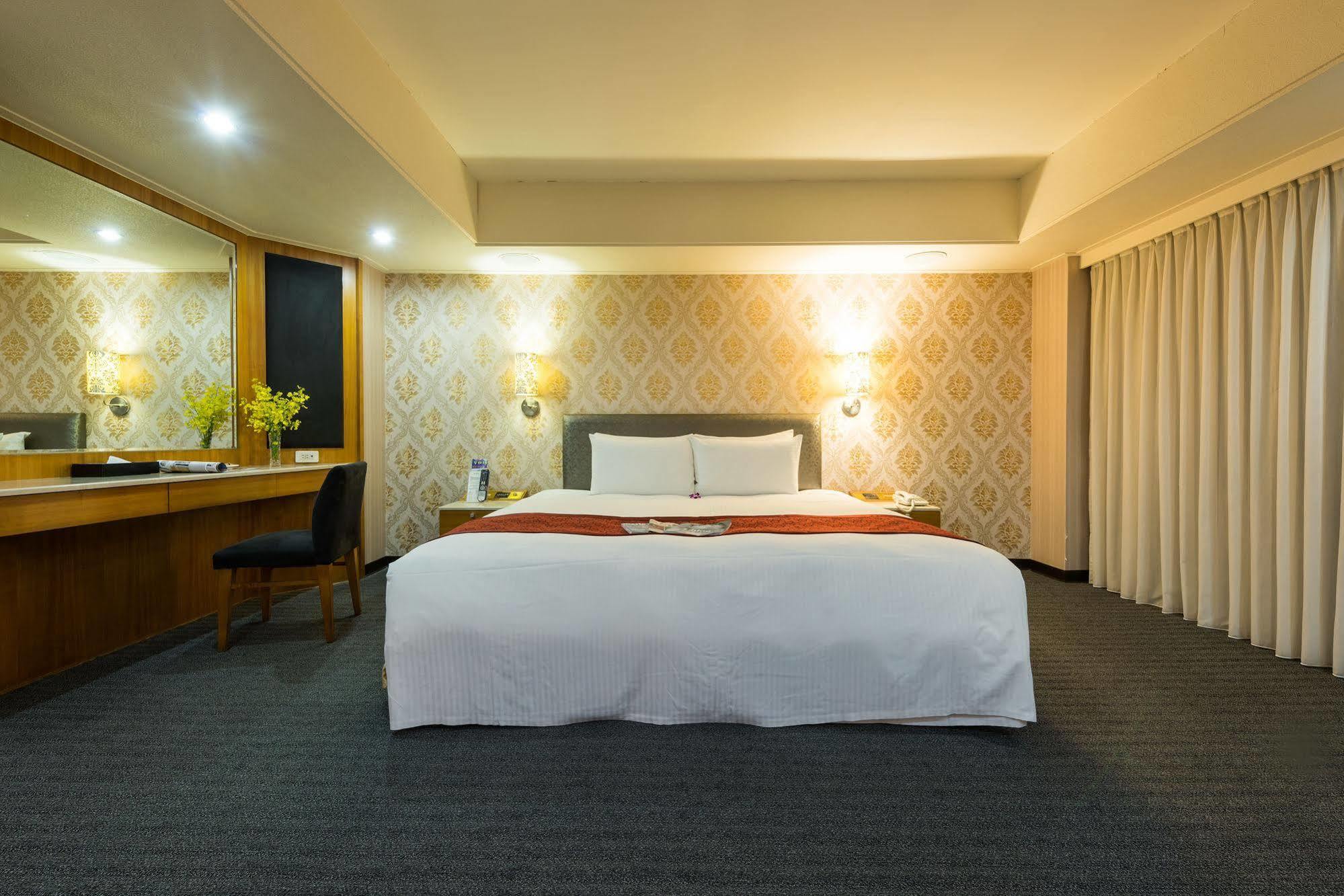 Forward Suites Ⅰ Taipeh Exterior foto