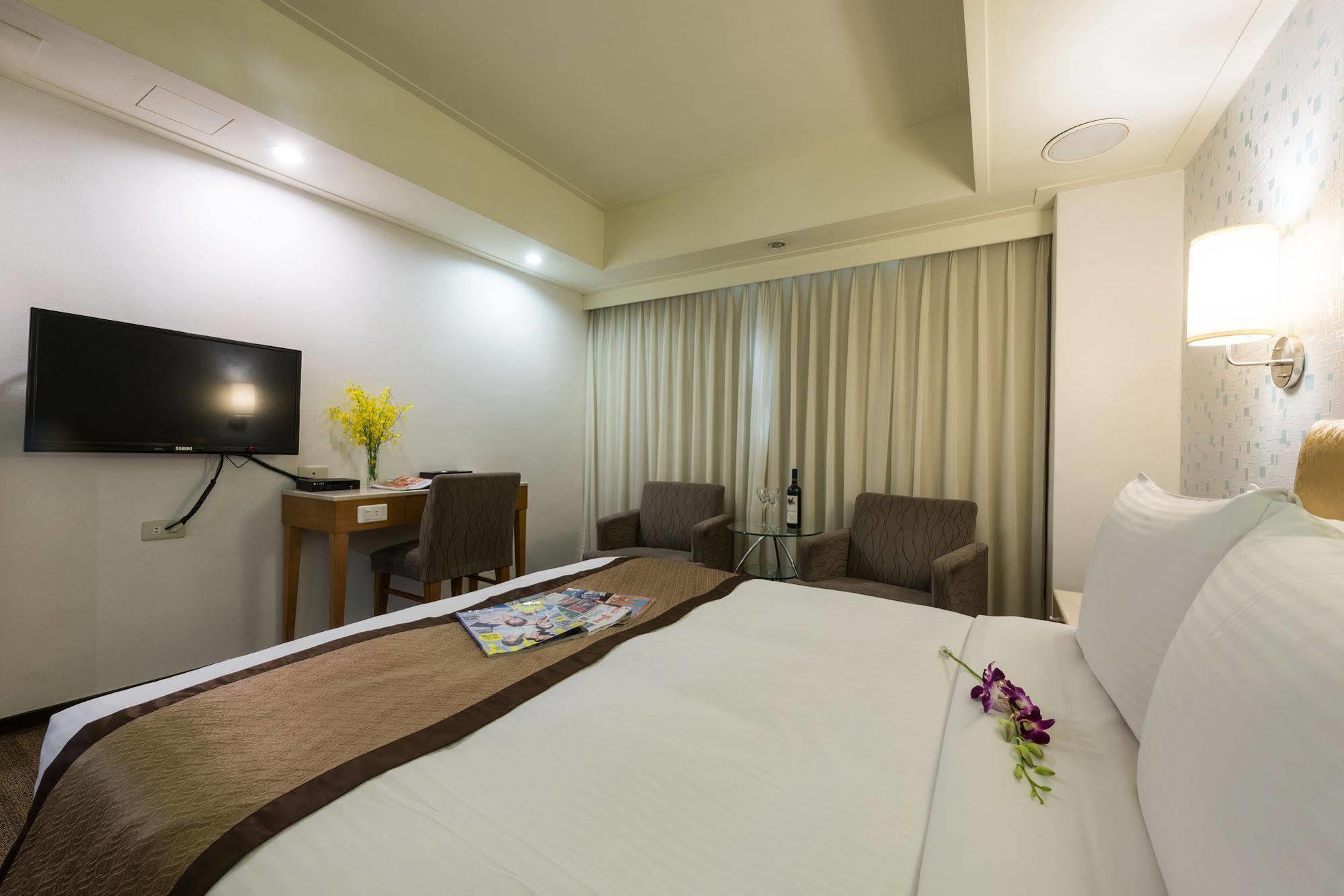 Forward Suites Ⅰ Taipeh Exterior foto