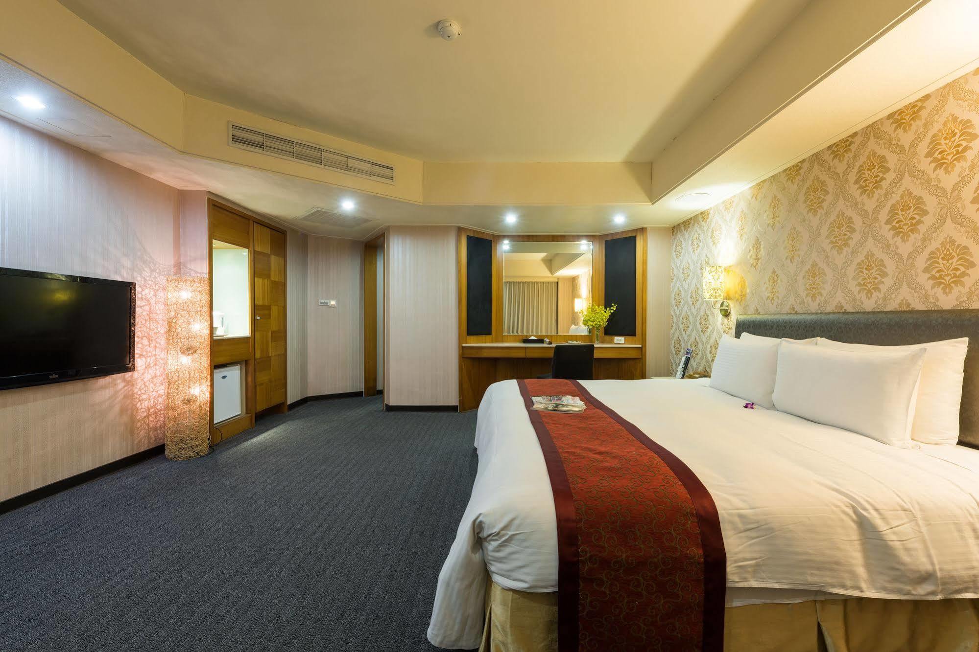 Forward Suites Ⅰ Taipeh Exterior foto